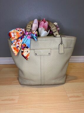 Coach Hamilton Shoulder Bag